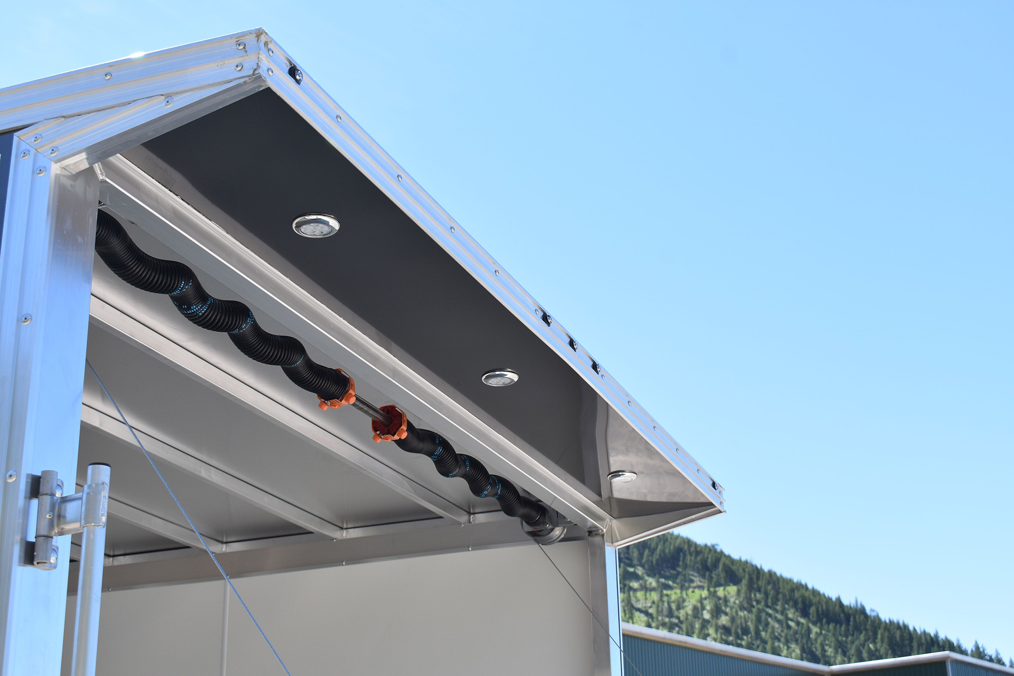 Enclosed Cargo Enclosed Cargo